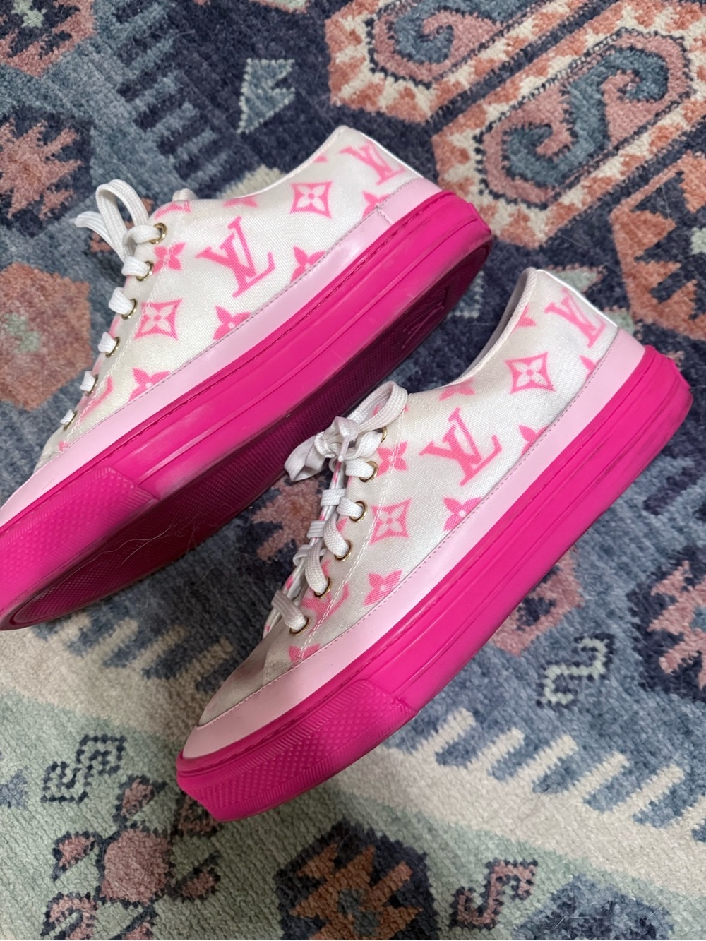 Louis Vuitton White and Pink Monogram Low-Top Sneakers - Picture 3 of 7